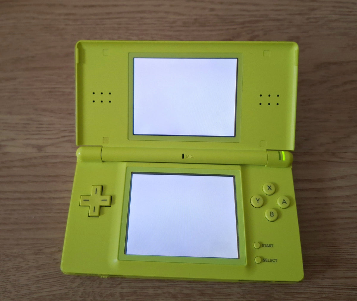 Nintendo DS Lite grün, gebraucht